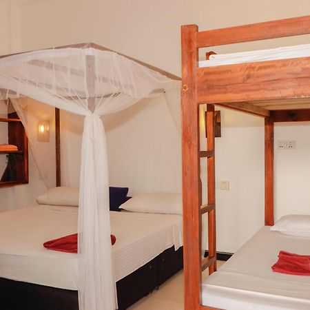 Popoyo Surf Resort Аругам Бей Екстериор снимка