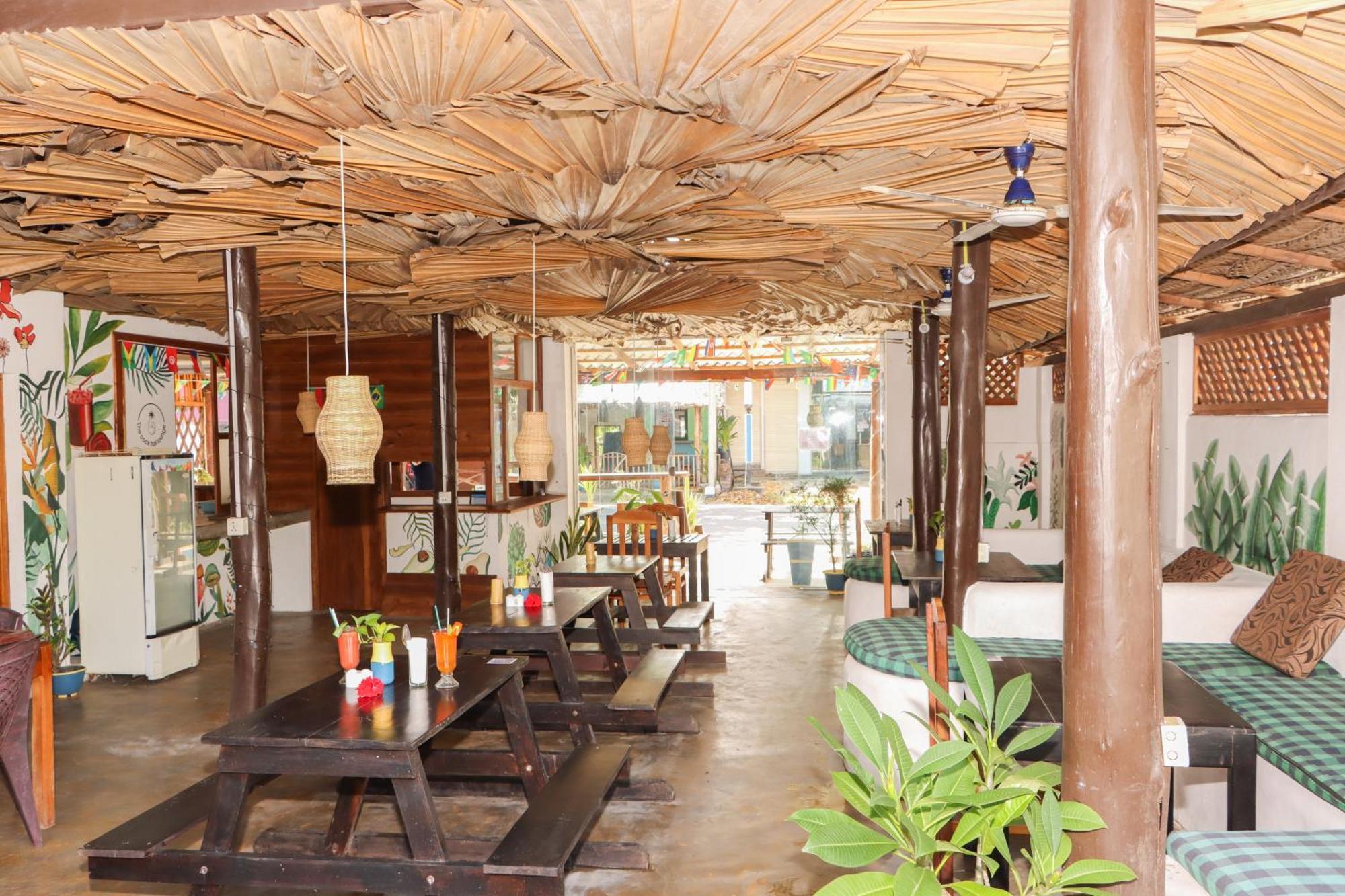 Popoyo Surf Resort Аругам Бей Екстериор снимка